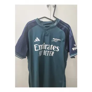 급처)) 23 24 하베르츠 써드킷 ( 정품,사이즈 국내 L,직거래만 )